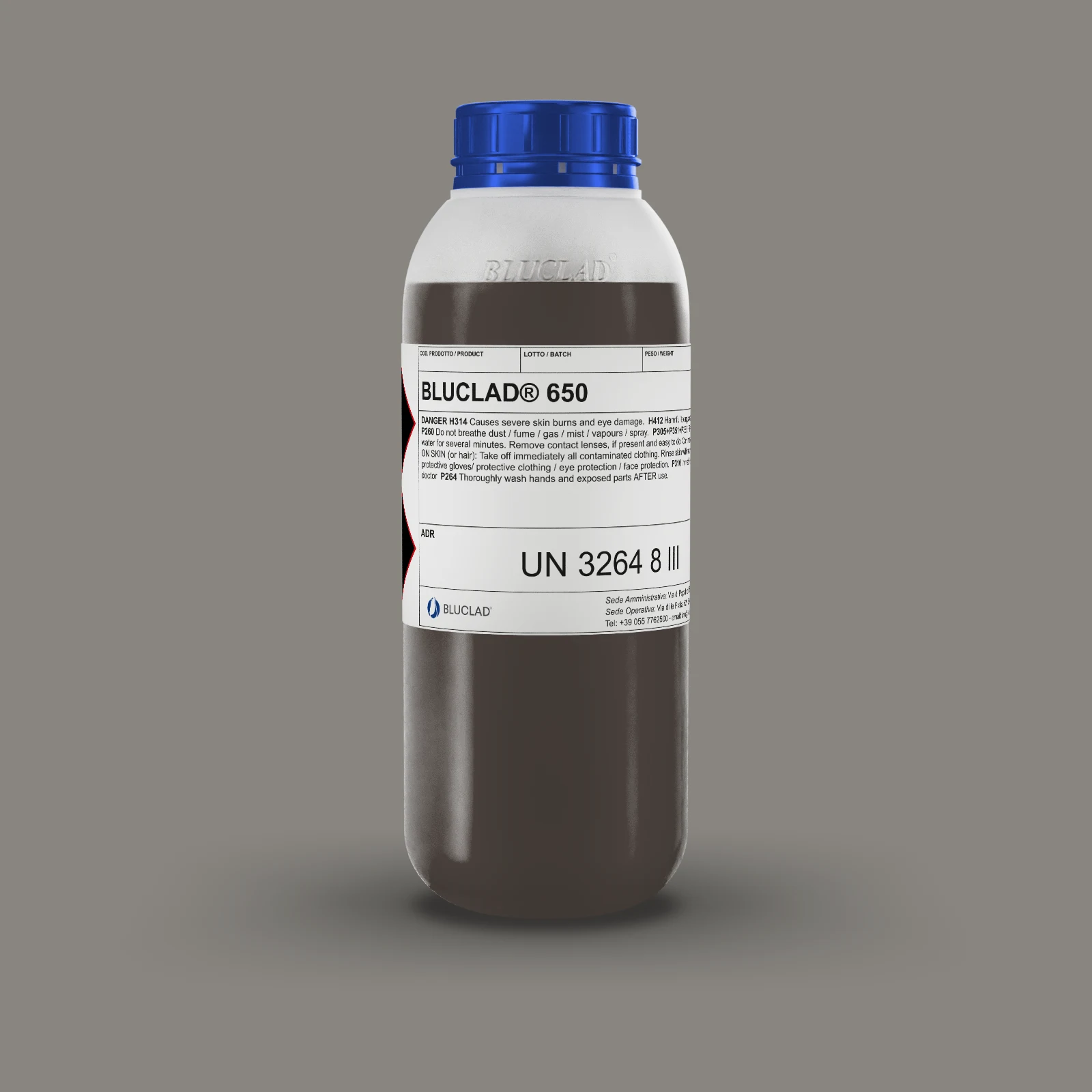 Flacone BLUCLAD® 650 su sfondo nel colore del deposito