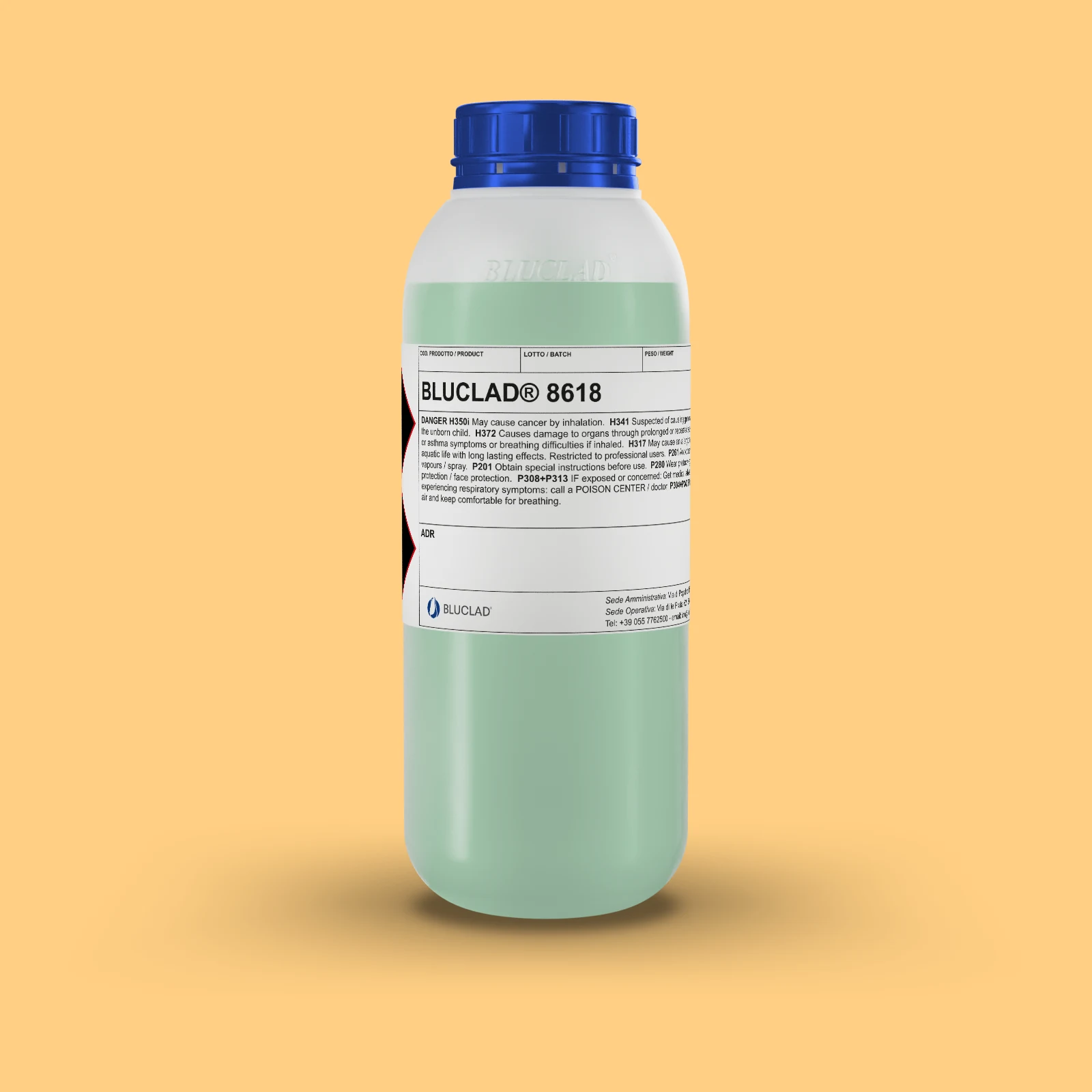 Flacone BLUCLAD® 8618 su sfondo nel colore del deposito
