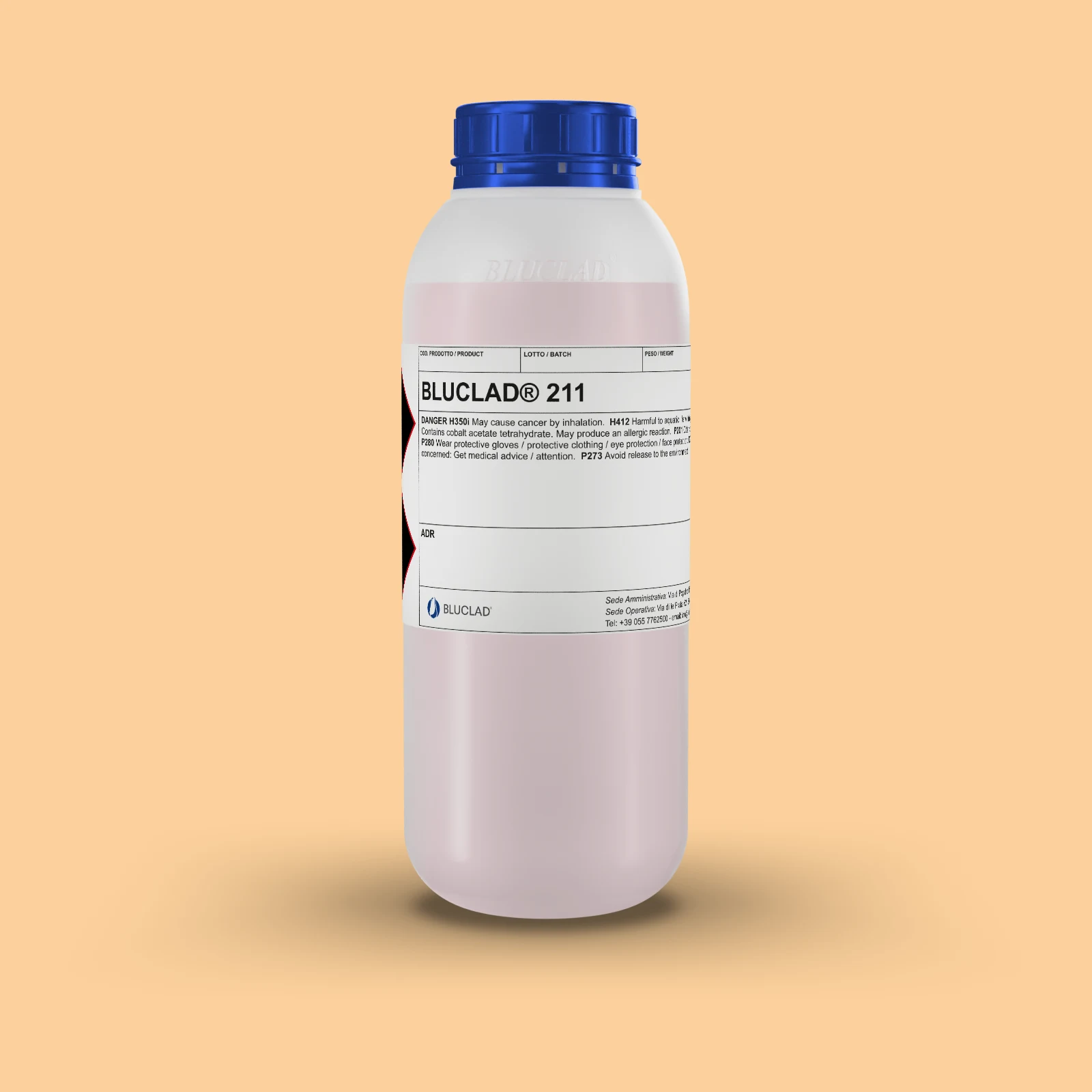 Flacone BLUCLAD® 211 su sfondo nel colore del deposito